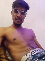 kaushikhotty webcam stripchat model stream image