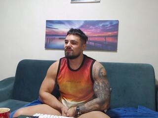 Tiberius Hunk webcam flirt4free model stream image