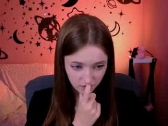chloe_ley webcam model stream image
