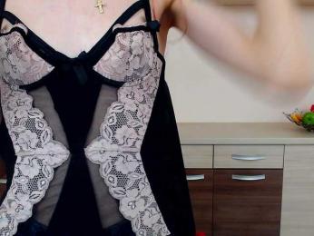 Julia-Jae webcam model stream image