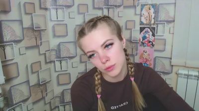 AmaliaLaus_ webcam model stream image