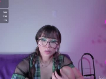 luna_luuvz webcam model stream image