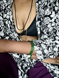 SindhuHappy webcam model stream image