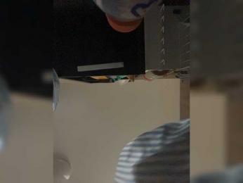 RobinLili webcam model stream image