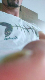 Superworms webcam model stream image