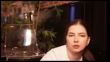 Кадр эфира YonaMoon на stripchat