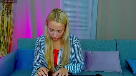 AuroraSkyee webcam model stream image