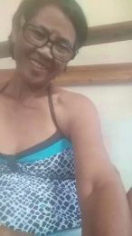 Maximienne webcam model stream image