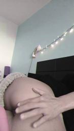 StoneLinda webcam model stream image