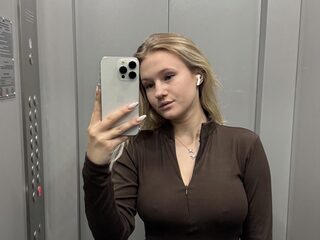 Elva Helme webcam model stream image