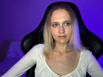 Mencia webcam model stream image