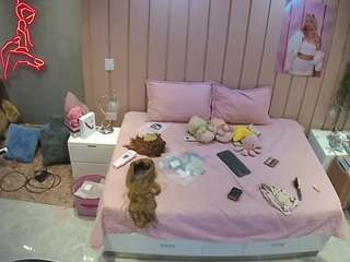 voyeurcam-casa-salsa-bedroom-1 webcam model stream image