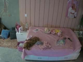 voyeurcam-casa-salsa-bedroom-1 webcam model stream image