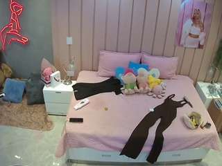 voyeurcam-casa-salsa-bedroom-1 webcam model stream image