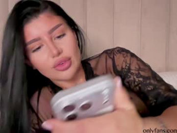 moniqueeass webcam model stream image