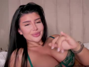 moniqueeass webcam model stream image