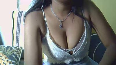 Crystal_bella webcam model stream image