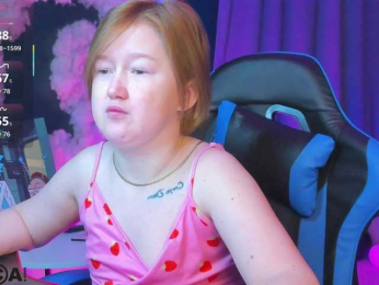 Sara-Moor webcam model stream image