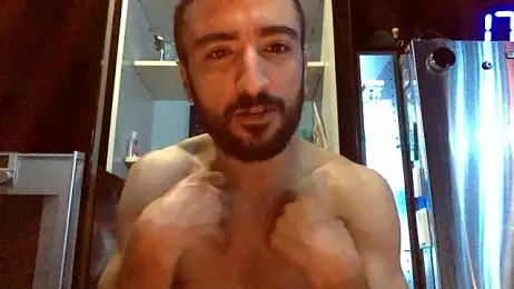 TTBM22cmrebeumuscle webcam model stream image