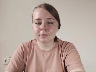 Suzanna Tinklenberg webcam model stream image