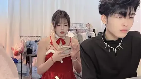 zhouzhou_YC webcam model stream image