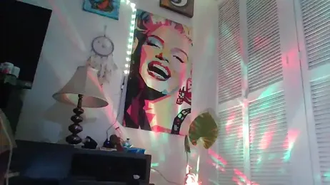 SweetHushviolet webcam model stream image