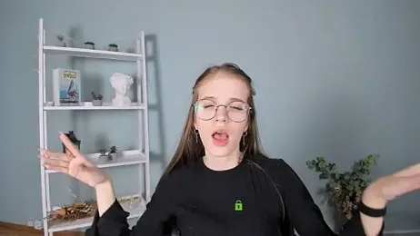 lulu_fly_ webcam model stream image