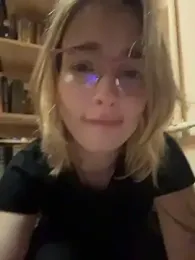 Baby_Tiny webcam model stream image