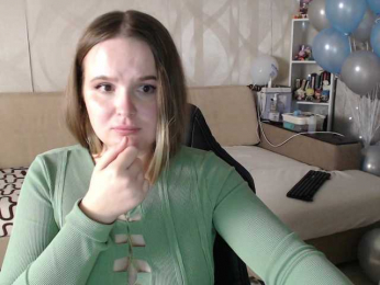 Lizzi-Peach webcam model stream image