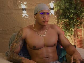 Logan Varela webcam flirt4free model stream image