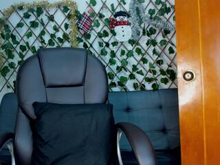 Tiven Prince webcam flirt4free model stream image