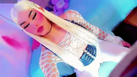 Shiaki_04 webcam model stream image