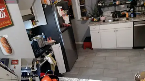 KierBearKisses webcam model stream image