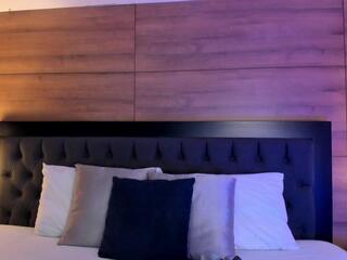 Isabella Morgan webcam model stream image