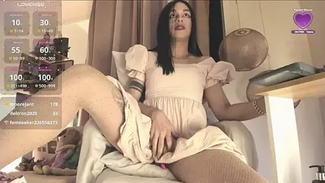 Venuslusty webcam stripchat model stream image