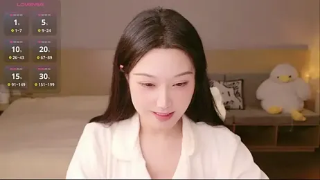 Lucky-baby webcam model stream image