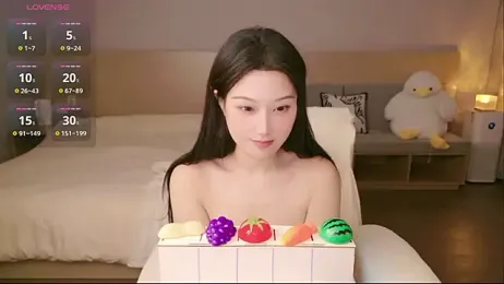 Lucky-baby webcam model stream image