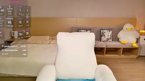 Lucky-baby webcam model stream image