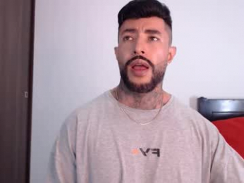 maximus_golden webcam model stream image