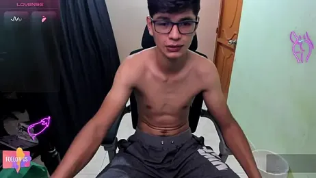 GoldenProject webcam model stream image