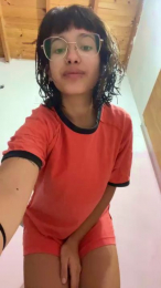 anahi50 webcam model stream image