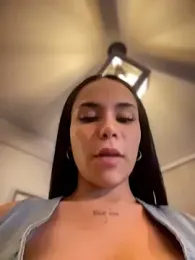 Naatalia webcam stripchat model stream image