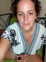 emiliemilf webcam model stream image