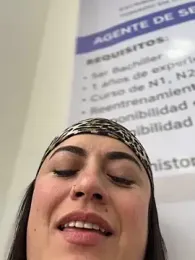 Lesly_10- webcam stripchat model stream image