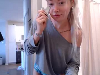 lilyyymonroee webcam chaturbate model stream image