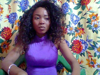 Estelahh webcam model stream image