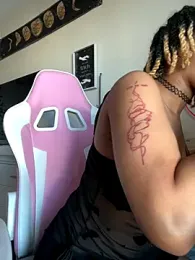 DreaLaLuna webcam stripchat model stream image