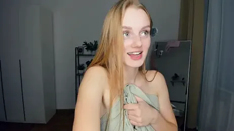 VirgenPoltrock webcam model stream image