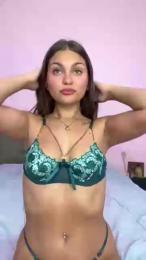 Esmebaby webcam model stream image