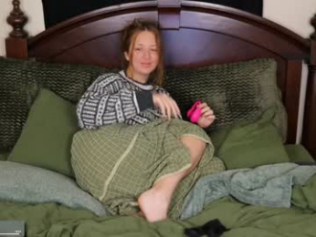 maevivant webcam chaturbate model stream image